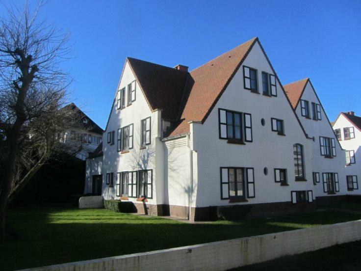 Gezellige Studio In Residentie Maison Blanche Op 50M Van Het Strand De Haan Exterior photo